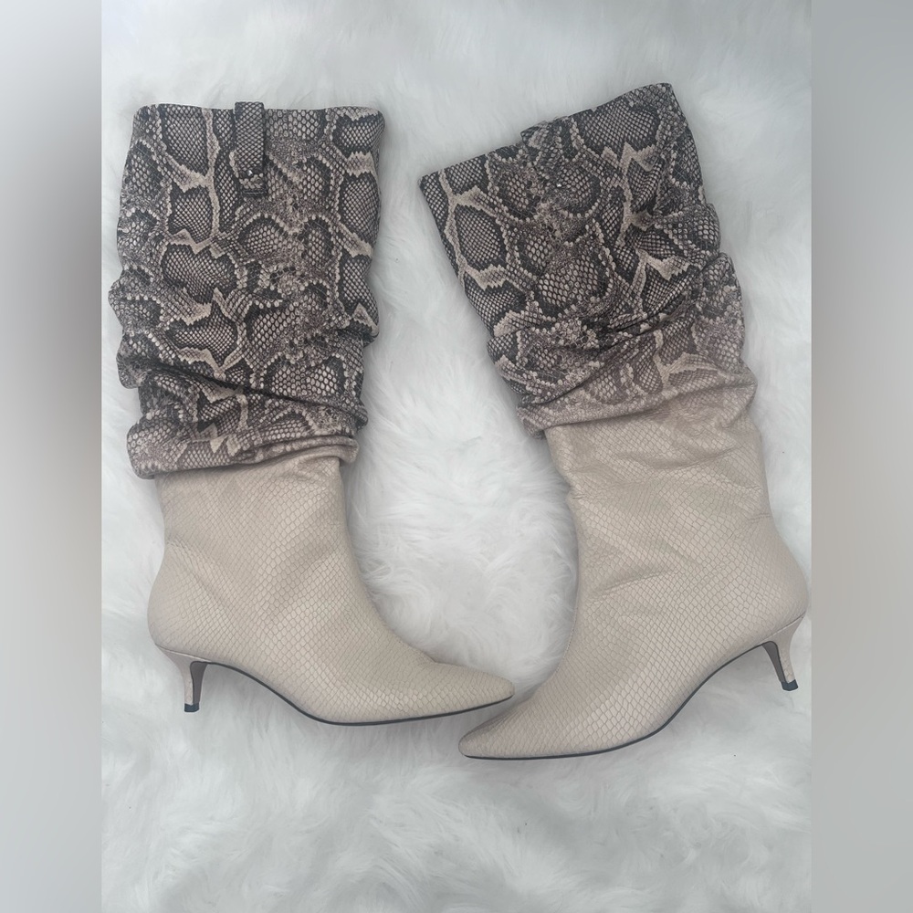 SCHUTZ Snakeskin Beige Heeled Boots